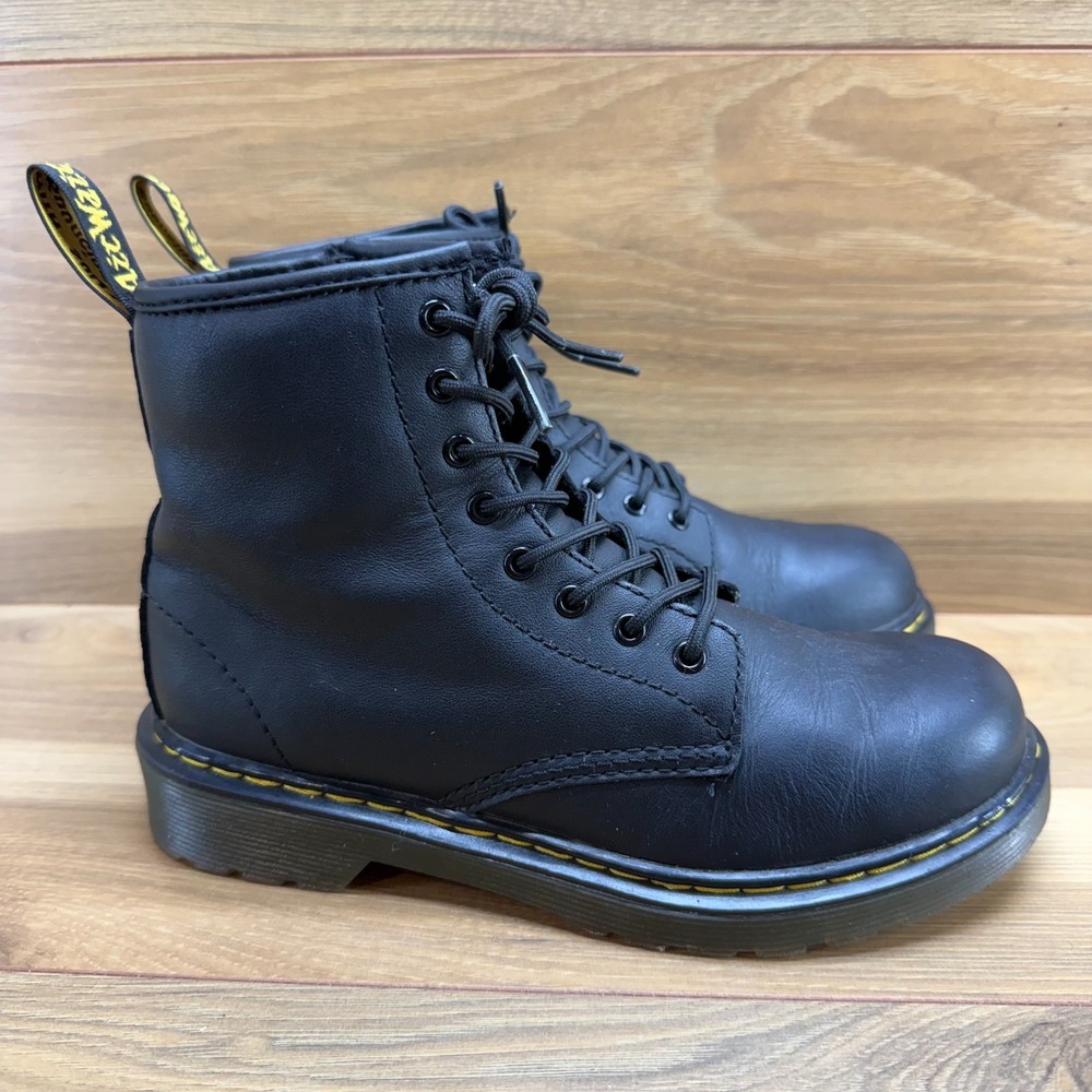 Dr Martens Combat Big Kids Youth Size 3 Black Leather Boots‎